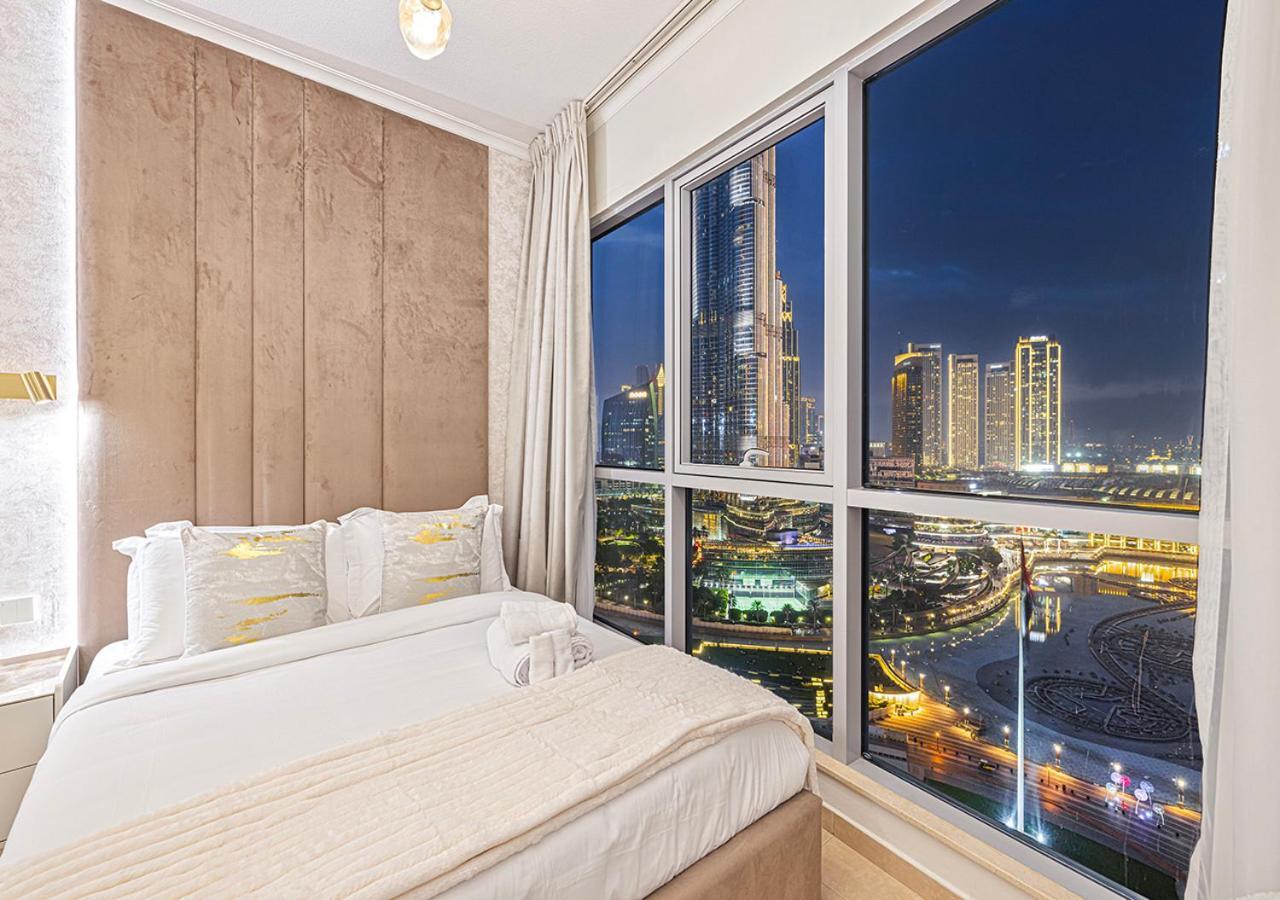 Livin' Holidays - 2 Bedroom - Burj Khalifa & Fountain Apartment Dubai