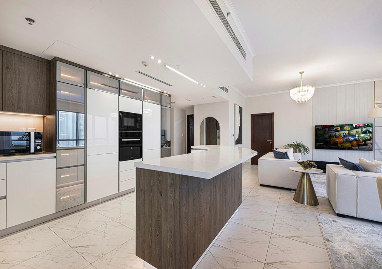 Livin' Holidays - 2 Bedroom - Burj Khalifa & Fountain Apartment *